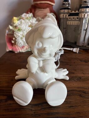 Vintage Walt Disney Company Schmid Pinocchio Ceramic Night Light Lamp